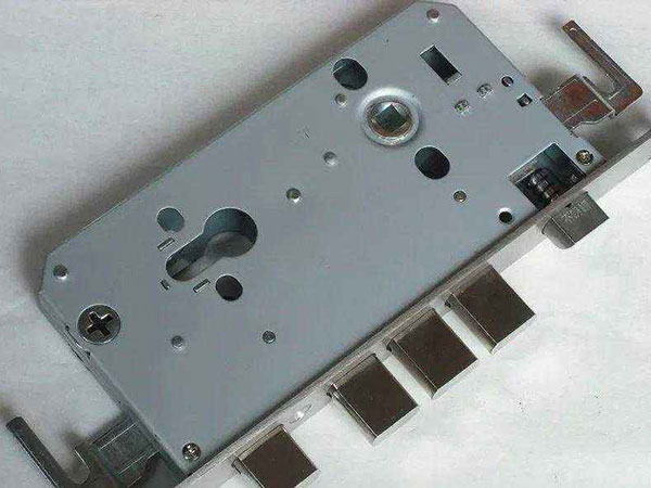 仁和24小时上门开锁公司